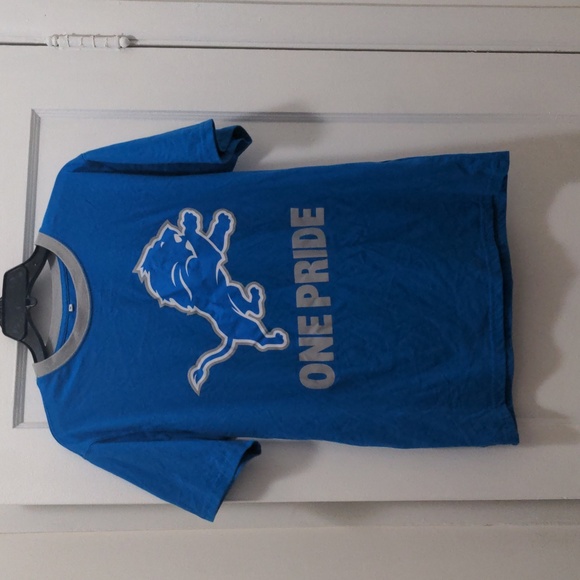 NFL Other - Detroit Lions - Small Medium Blue and Gray T-Shirt